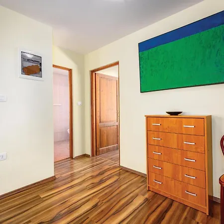 2 Bedroom Pet Friendly In Rovinj * Rovinjsko Selo