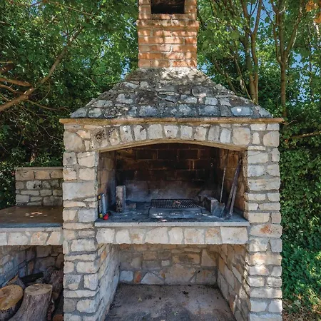 2 Bedroom Pet Friendly In Rovinj